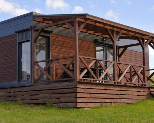 Elk House | B10 Pan i Pani Żuraw nad Jeziorem
