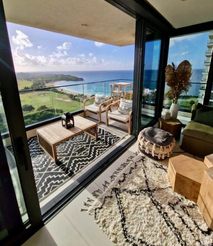 Maho Apartment | B1401 - Fourteen at Mullet Bay, Luxurious and Cosy 2bed apartment with the sea view