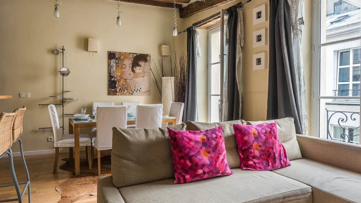 Arts-et-Metiers Apartment | B2DF Eternity