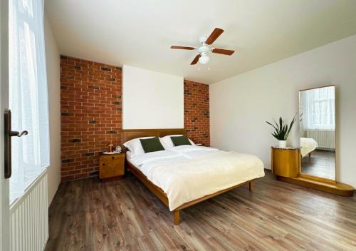 Zlin Apartment | Baťa House Helena