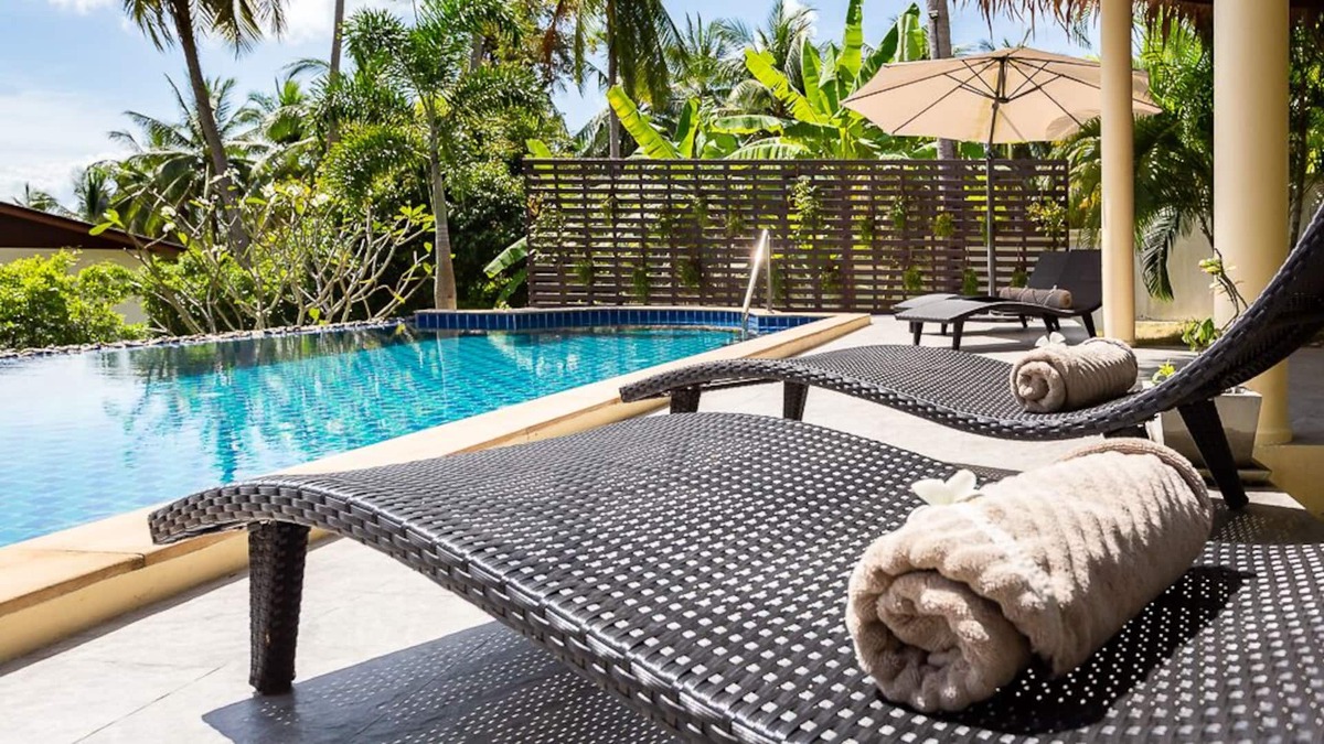 Wok Tum Villa | BAAN SAM SAO- Elegant 3 bd villa with large pool & tropical garden