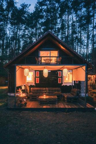 Karniewek House | Babi Domek