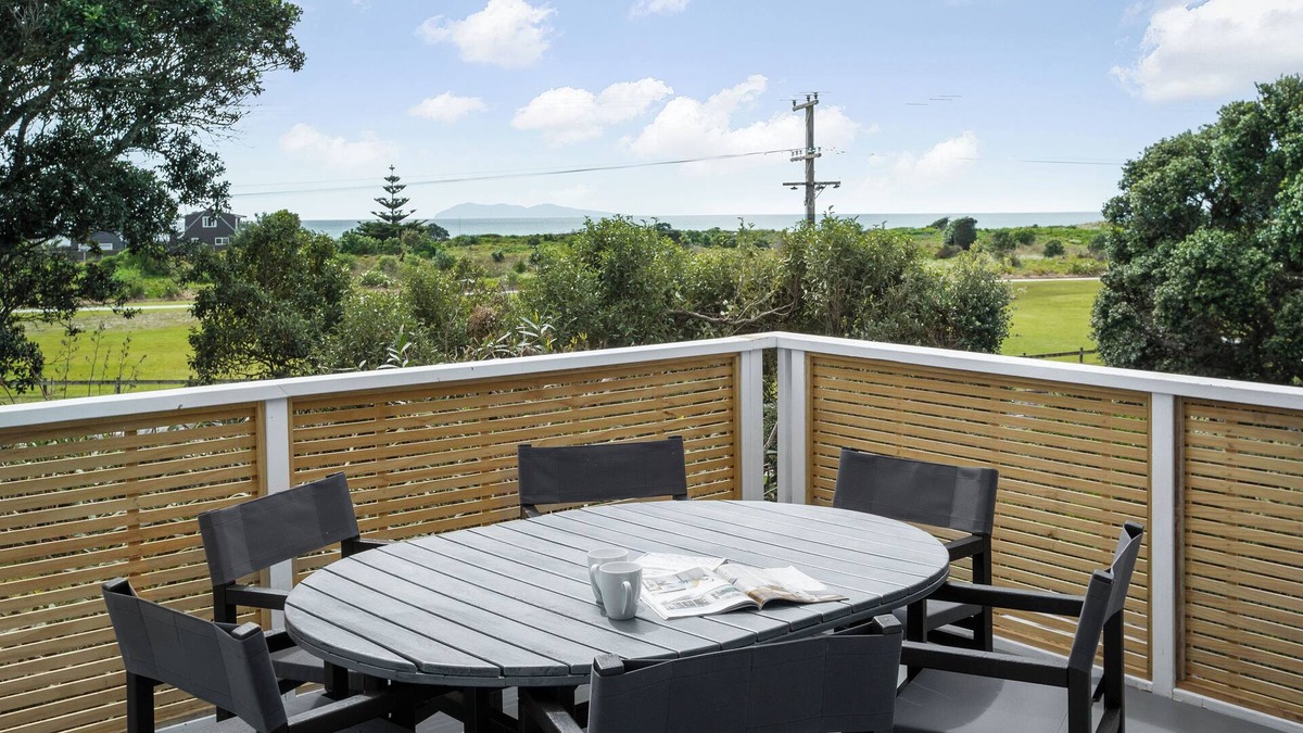Waihi Beach House | Bach116: Beach Holidays at Waihi Beach