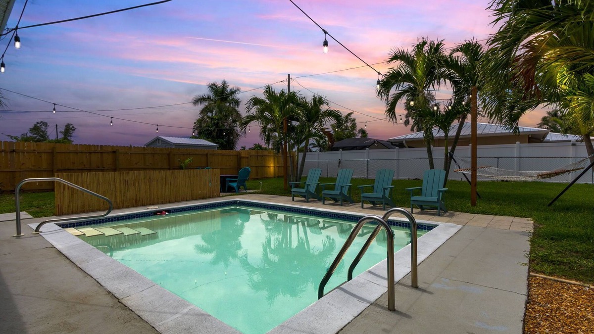 Caloosahatchee House | Back 2 School Sales! Tropical Oasis-Pool+Hot tub+Beach Essentials+5 min to Dwntn
