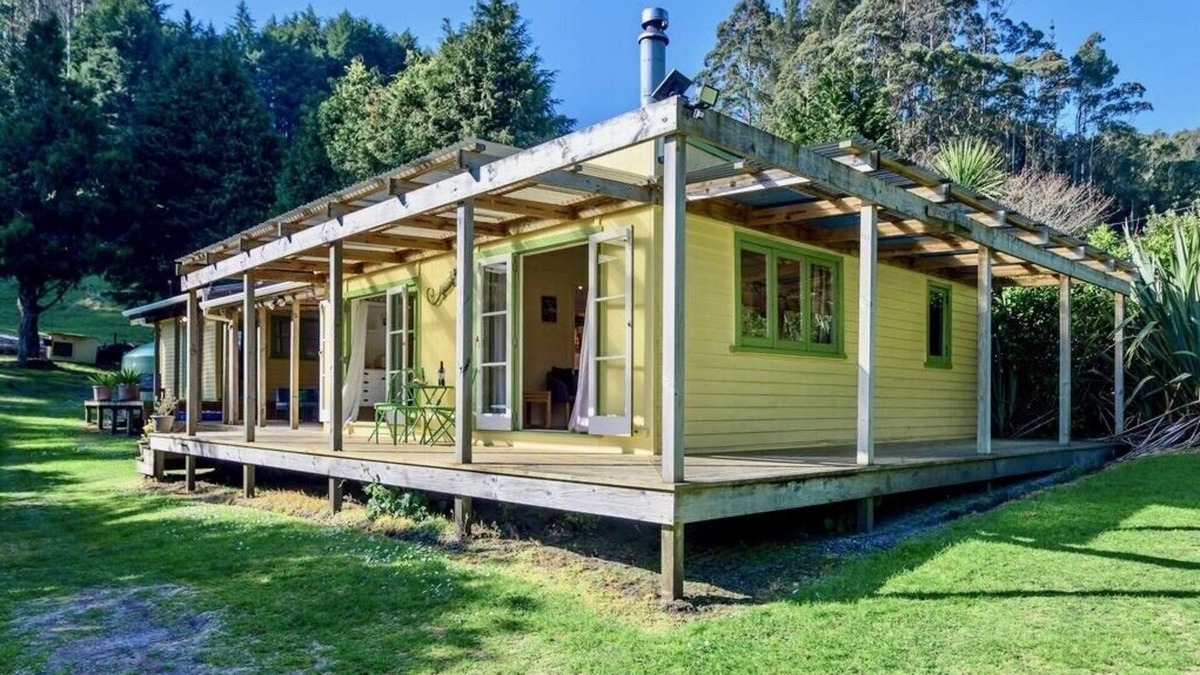 Rotoma Cottage | Back of Beyond Cottage - Lake Rotoehu Holiday Home