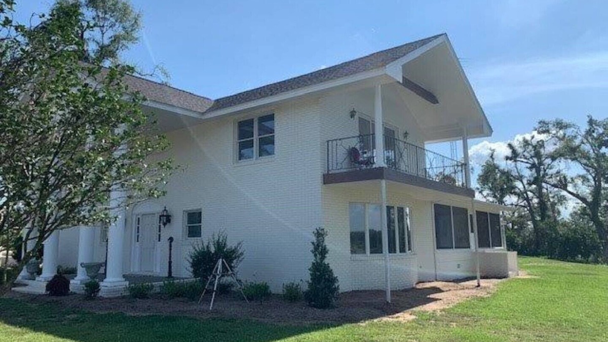 Fowlstown Cabin | Back of the Moon Lodge -Spring Creek-Lake Seminole