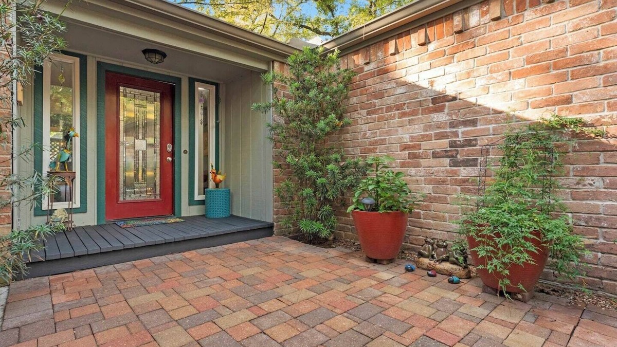 Grogan's Mill House | Back to Nature Home in the Heart of The Woodlands!