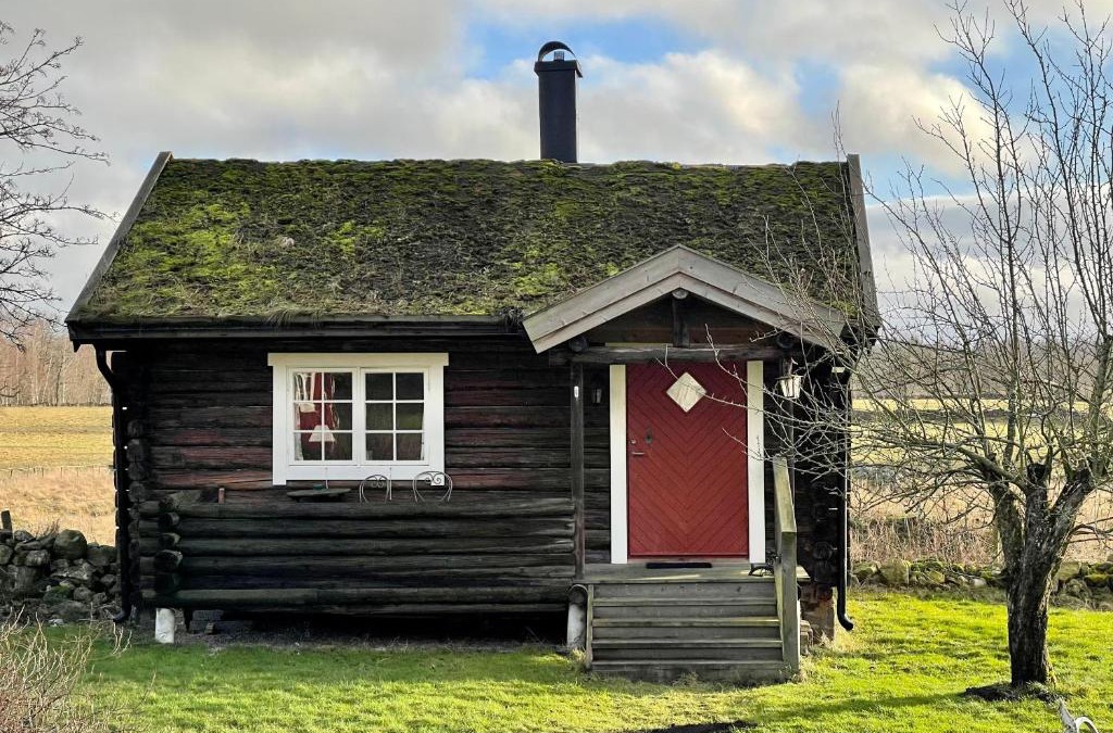 Falkoping House | Backgårdens Timmerstuga