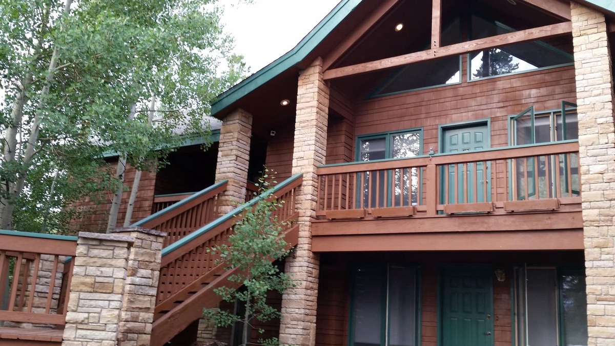 Keystone House | Backs to Nat’l Forest yet close to everything! Upgraded, MUST SEE