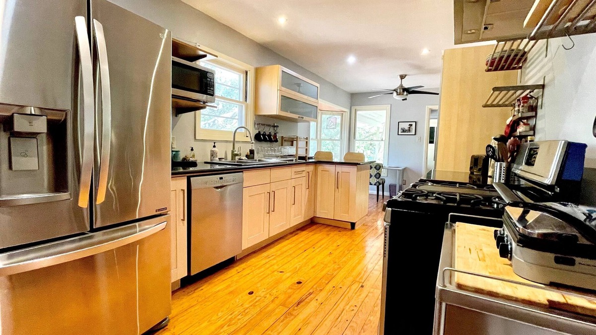 Allandale House | Backs To Northwest Park That Includes A Playground, Huge Pool With Diving Boards