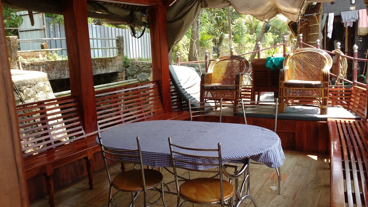 Kumarakom Boat Rental | Backwater Routes Houseboats