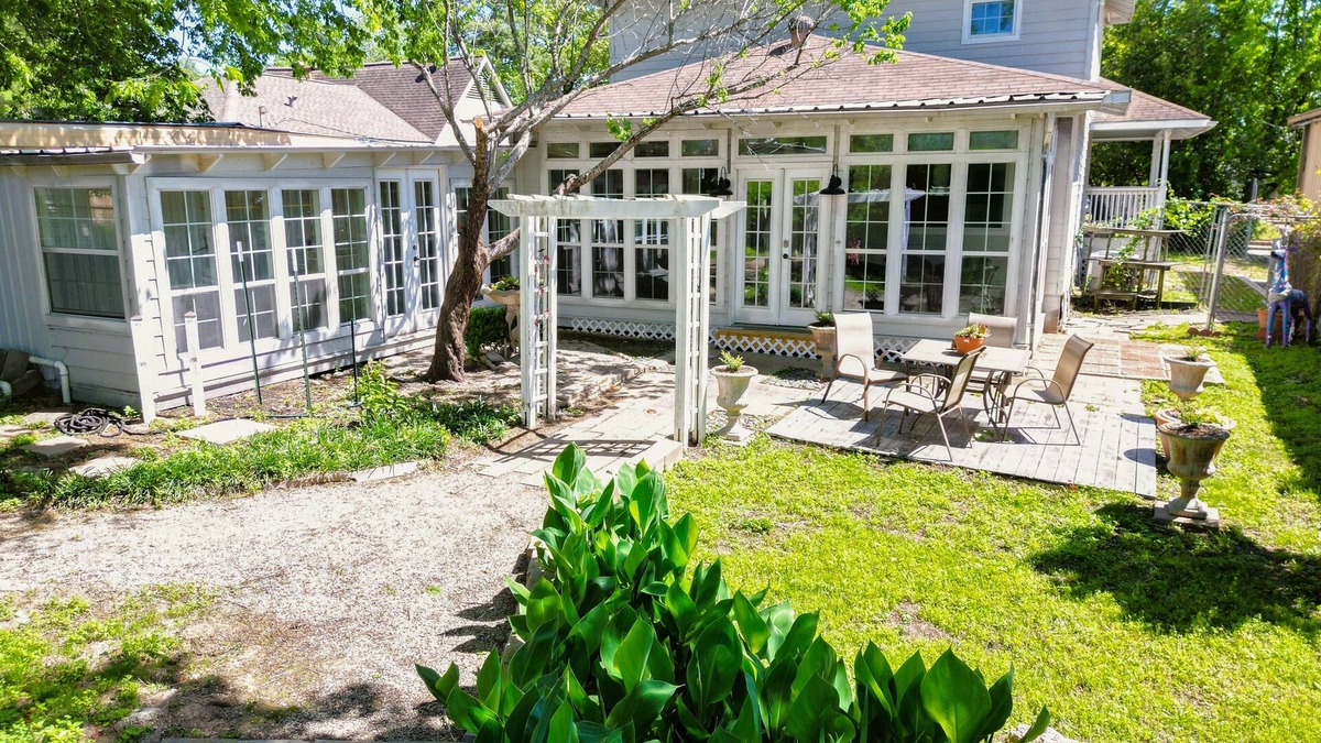 Conroe House | Backyard, Deck & Fire Pit: Conroe Getaway