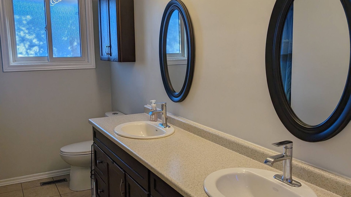 Kitchener House | Backyard Oasis with Pool, Hot tub & Fire table. 4 bedrooms, gym, & a yoga area!