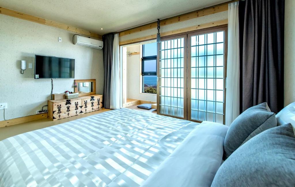 Pyoseon House | Bada Maru Pension