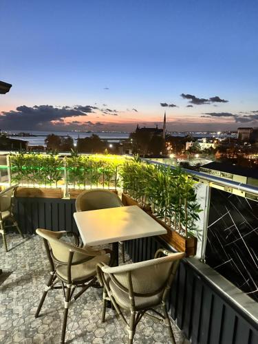 Rasimpasa Hotel | Bade Boutique Hotel Kadıköy