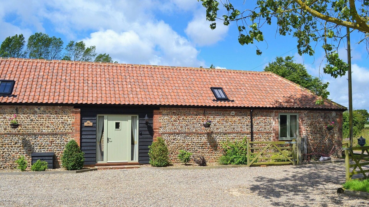 North Walsham Cottage | Badger's Retreat - 30396