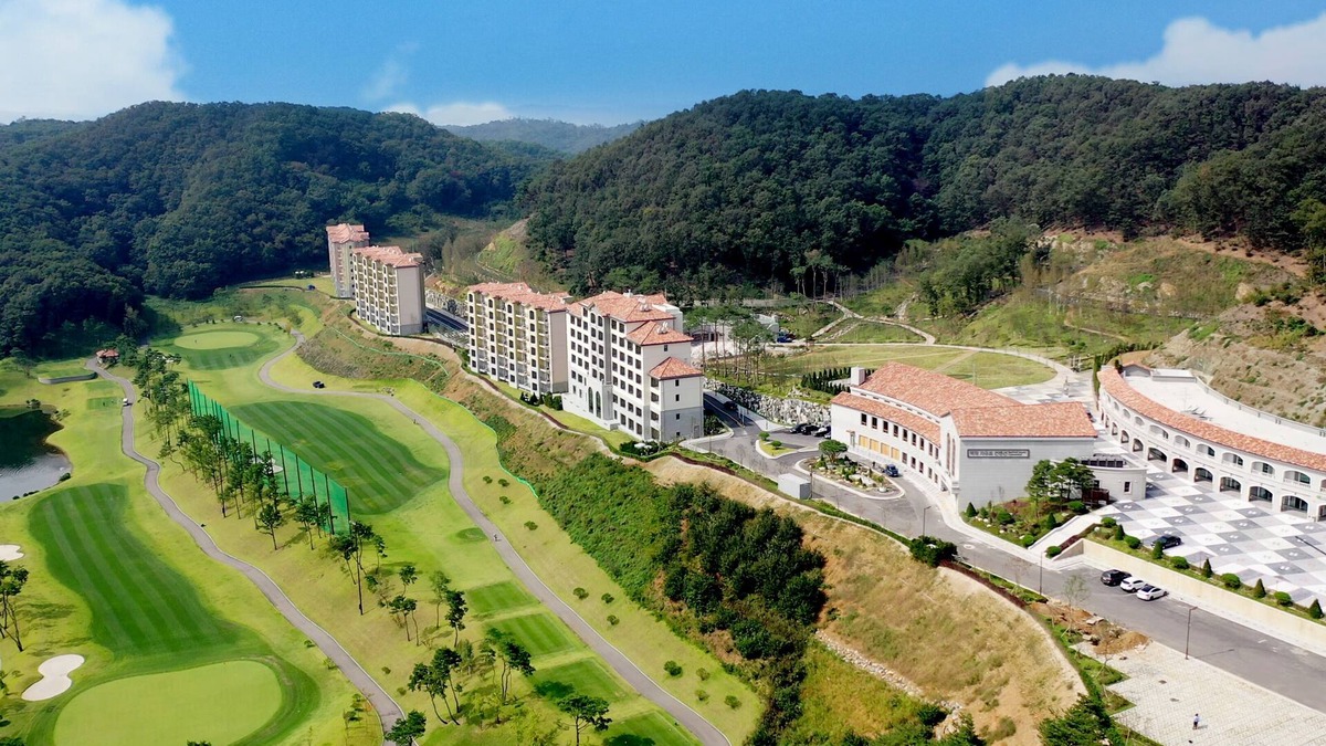 Yeoncheon Hotel | BAEKHAK JAYURO RESORT