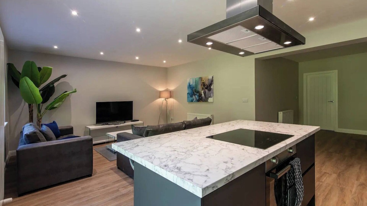 Edwinstowe House | Bagworth House - Spacious 4BR Bungalow in Leicestershire