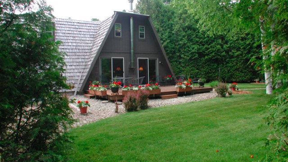 Baileys Harbor Cabin | Bailey's Harbor Cabin Secluded in Woods,Walking distance to Kangaroo Lake-DUPLEX