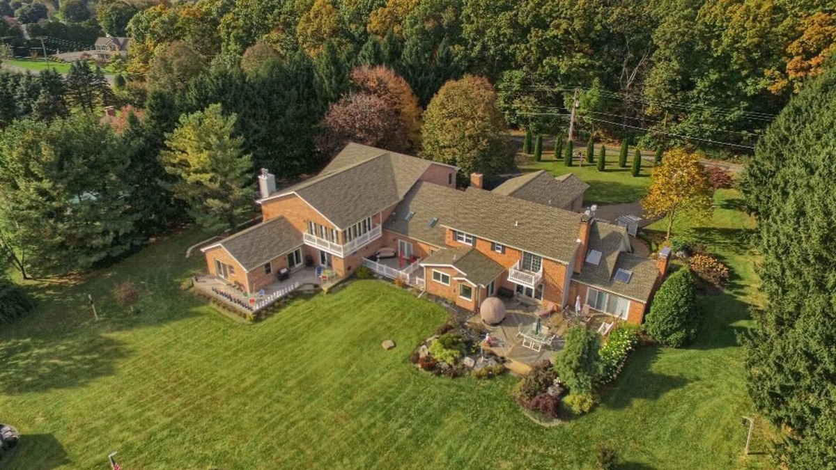 Kutztown Bed & Breakfast | Bailey's Room @ The Kennedy Manor