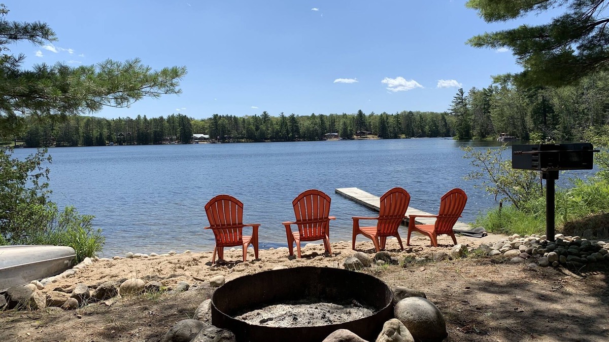 Lewiston Cabin | Bailey’s Rustic Lakehouse on beautiful, All-Sports Tee Lake in Lewiston, MI.