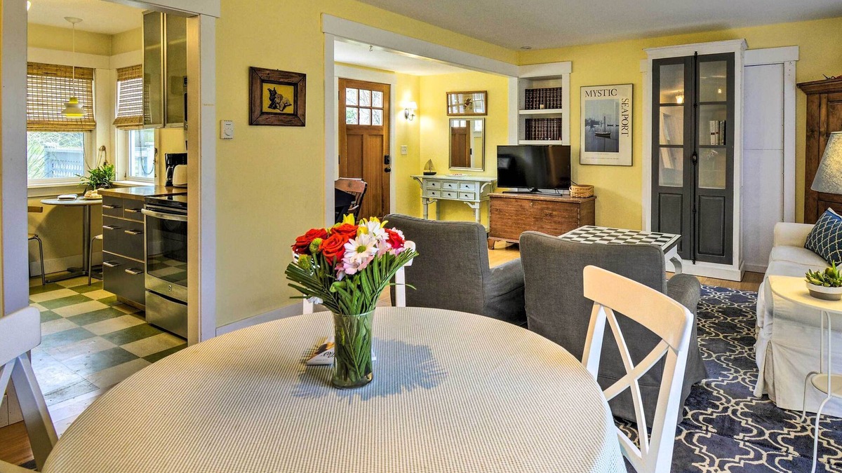 Bainbridge Island House | Bainbridge Island Abode < 1 Mi to Winslow!
