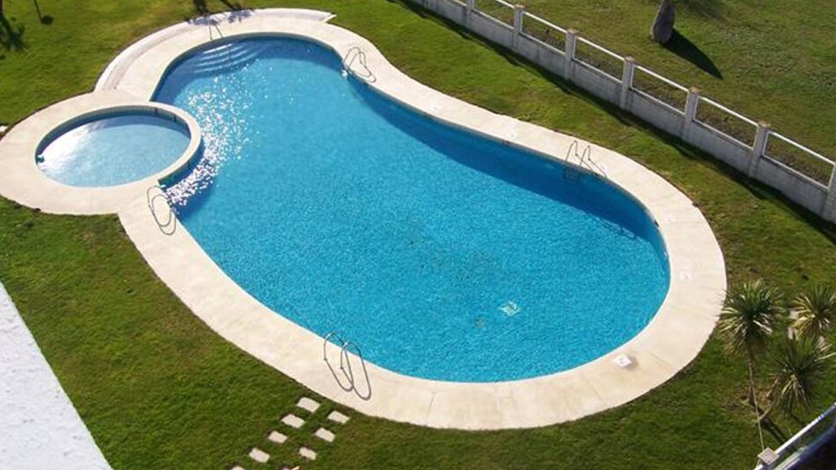 Baiona Apartment | Baiona apartment with spectacular views to the seafront.