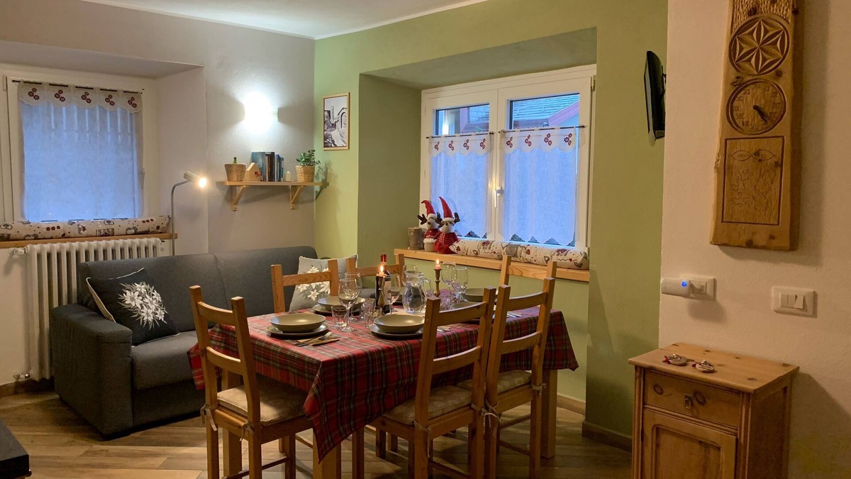Bormio Apartment | Baita Carmen Bormio: Two-bedroom apartment located on the ground floor