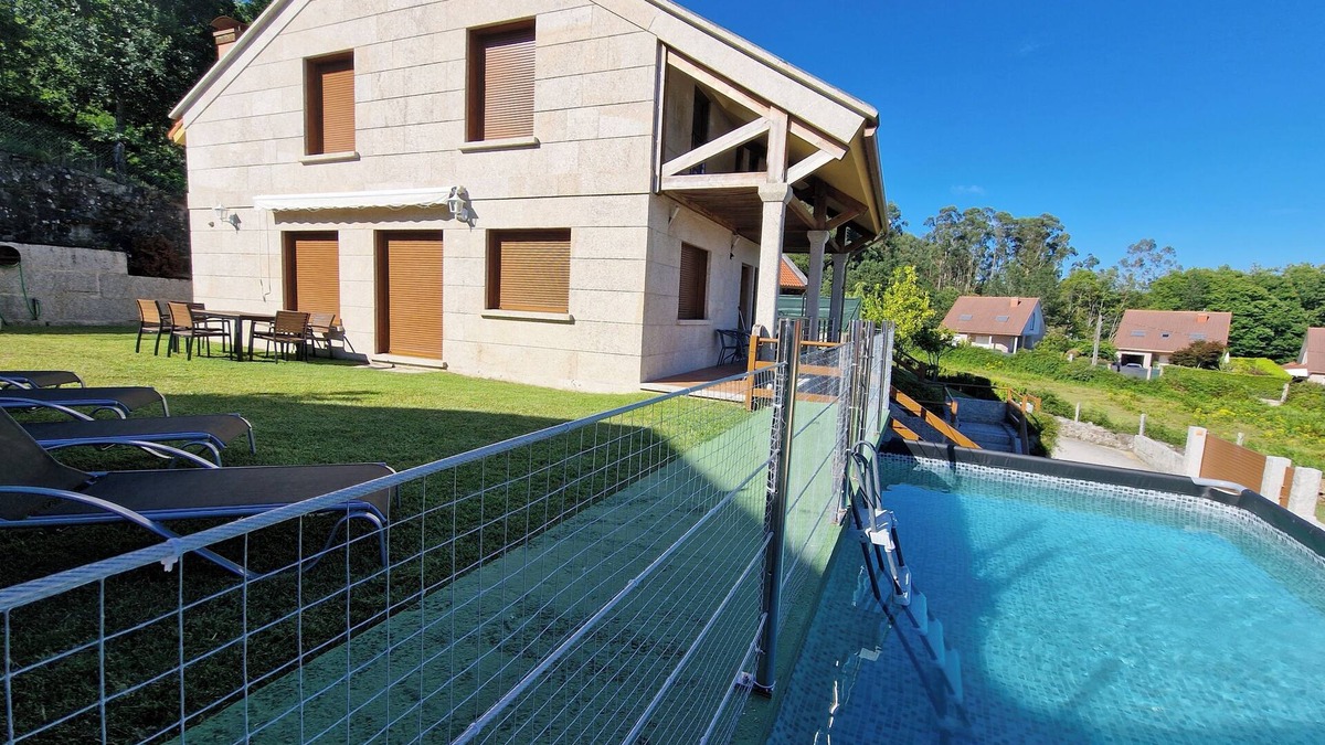 Ponte Caldelas House | Baixo O Castelo House