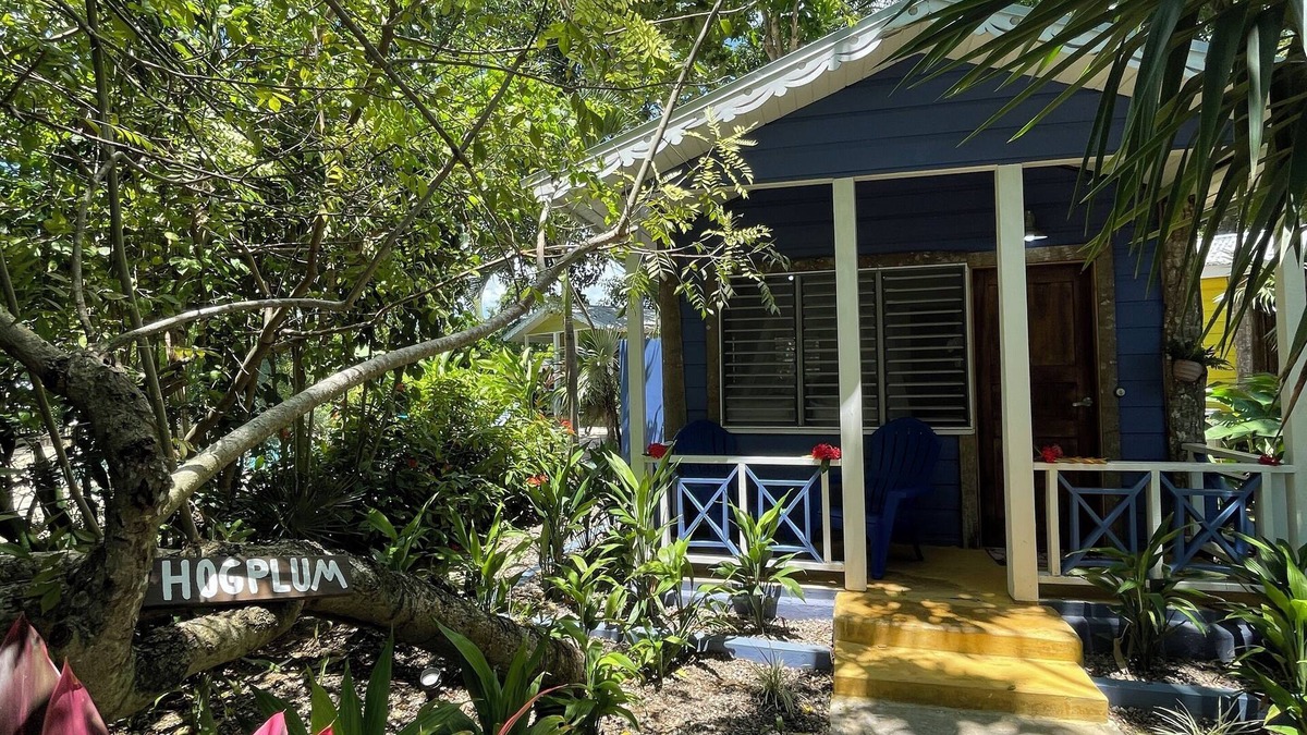 West End Hotel | Bak A Yaad
