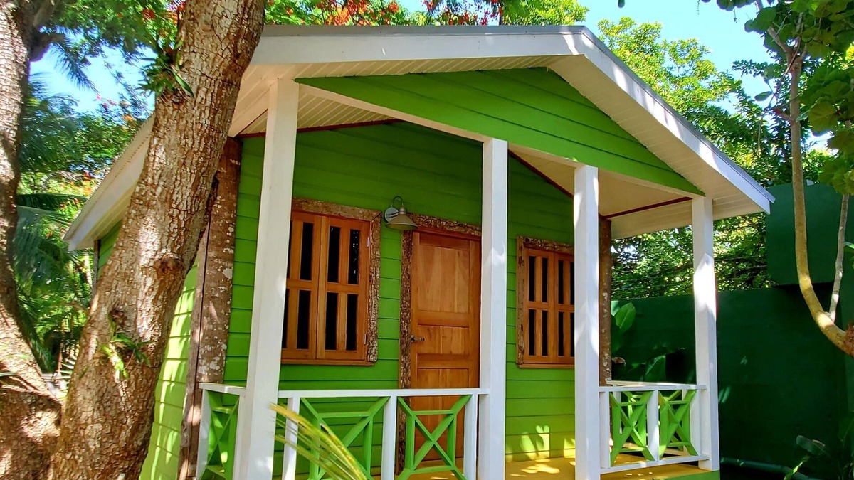 West End Cottage | Bak A Yaad Overt Green Cottage