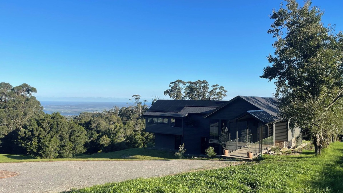 Beaumont House | Baker House - Berry Mountain - Ultimate Luxury Country Getaway - NEW LISTING