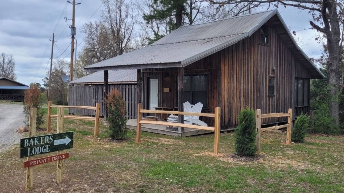 Bruno Cabin | Baker Lodge - Ozarks Cabin - Lower Buffalo River - Sleeps 5