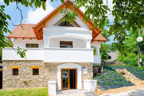 Balatoncsicso Apartment | Balatoncsicsói Borhaz