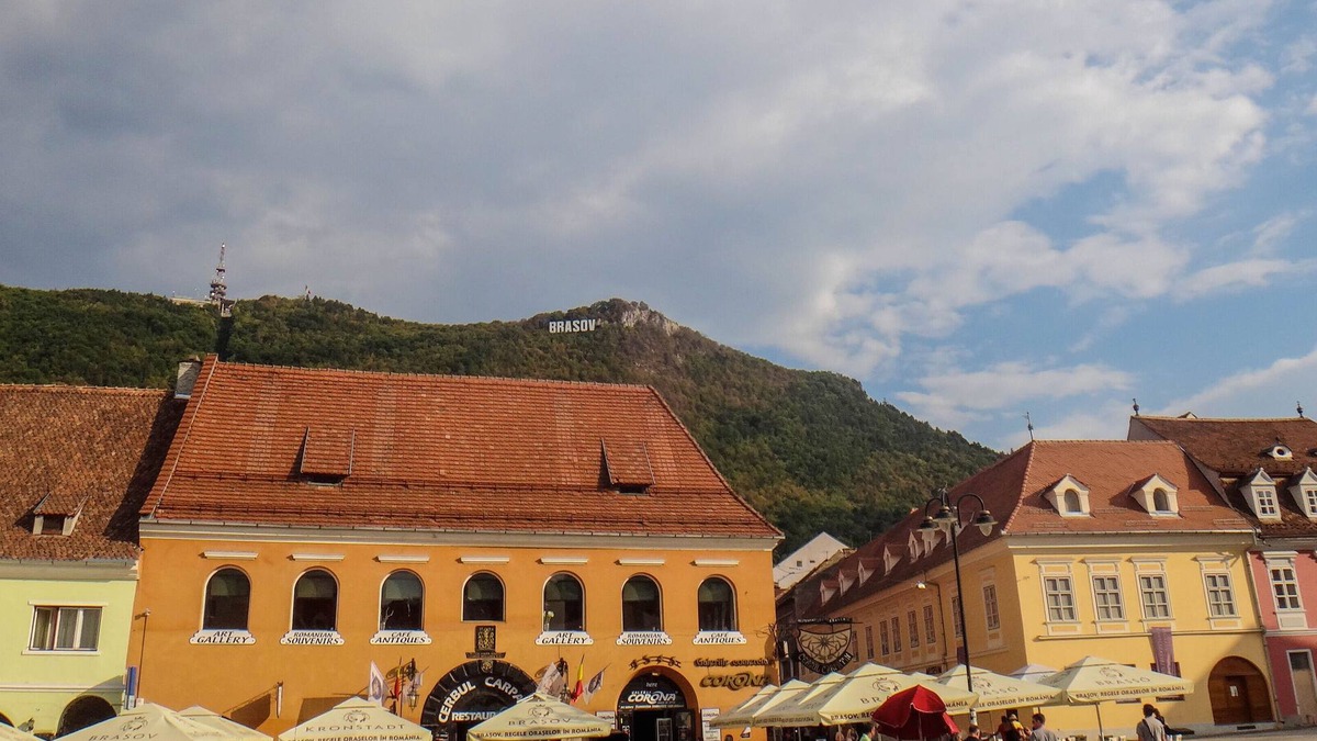 Brasov Old Town Apartment | Balcescu Apartment in Historic Centre