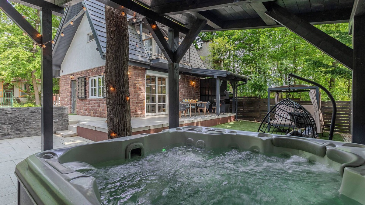 Balatonszepezd House | BalChill House With Sauna And Jacuzzi, Balatonszepezd, Hungary