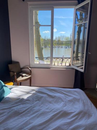Bourgogne Apartment | Balcon vue Loire parking à 50m