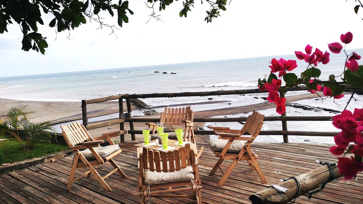 Casares House | Balconies to Paradise