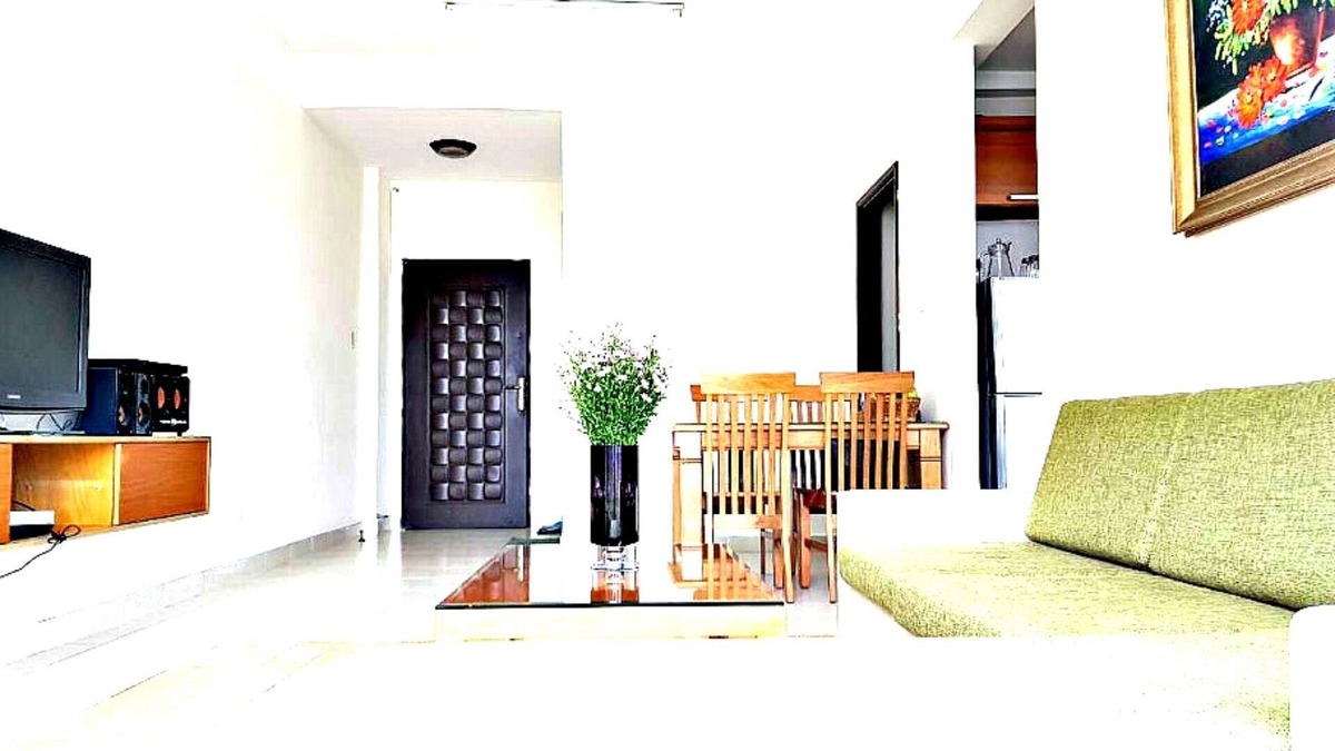 District 7 Apartment | Balcony, Garden View, Clean, Peaceful, Western Style for Group/Families/Couple