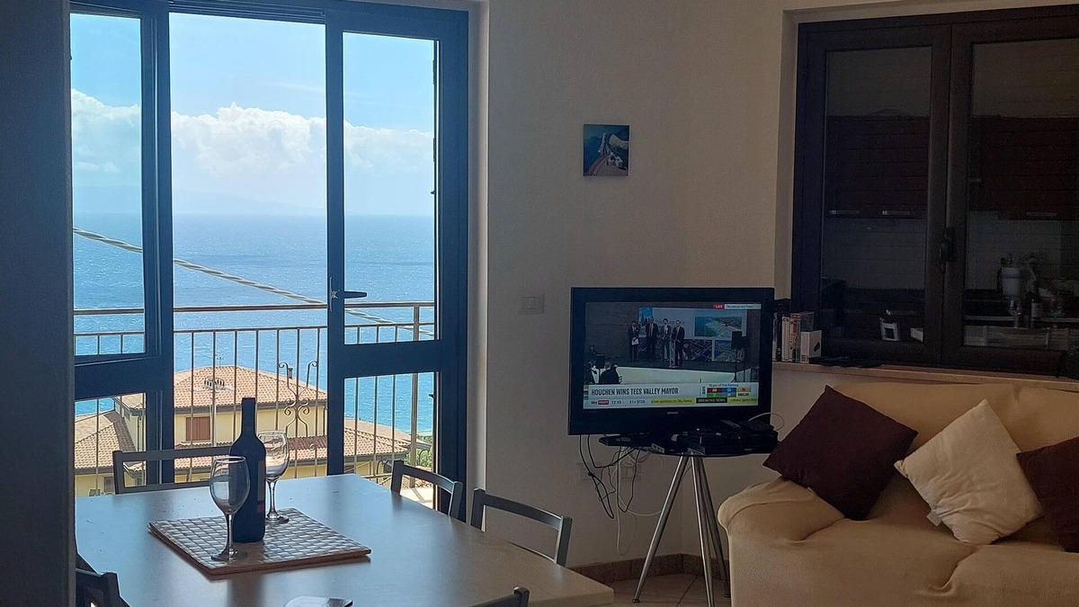 Joppolo Apartment | Balcony - SeaViews - Sleeps 8 - Authentic Italy