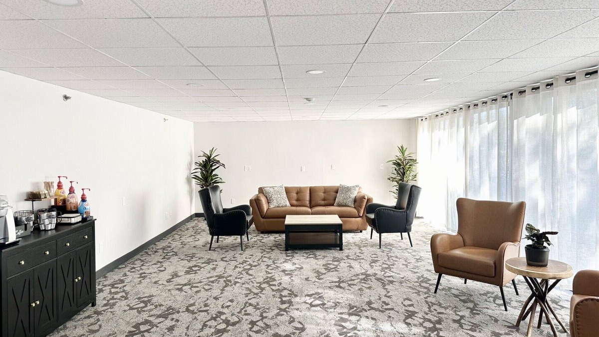 West Springfield Hotel | Baldwin Inn & Suites, SureStay Collection by Best Western