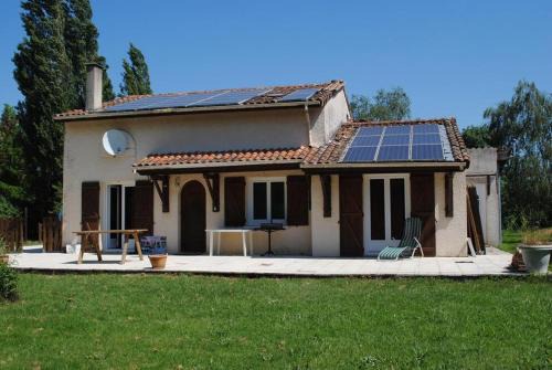 Saint-Vivien-de-Medoc House | baletti