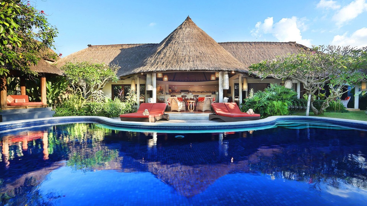 Sunset Road Villa | Bali Akasa Villa Private Luxury 'ABSOLUTE BLISS' Large Pool Garden 4-7 Bedrooms