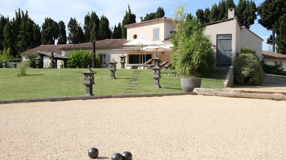 Graveson House | BALI IN THE HEART OF PROVENCE
