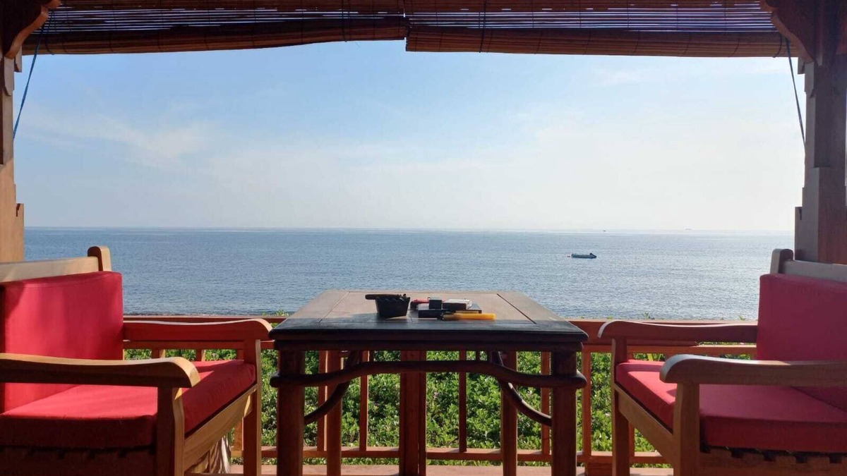 Songan Bed & Breakfast | Bali North Beach B&B