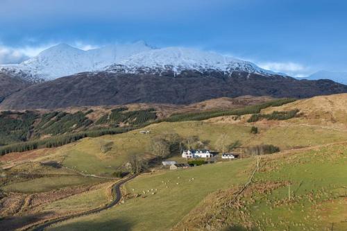 Taynuilt Villa | Ballimore Farm Estate - House with heated pool