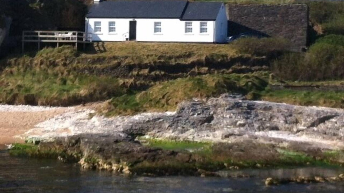 Ballycastle Cottage | Ballintoy Beach Cottage, Secluded Seaside Getaway, Causeway Coast Location