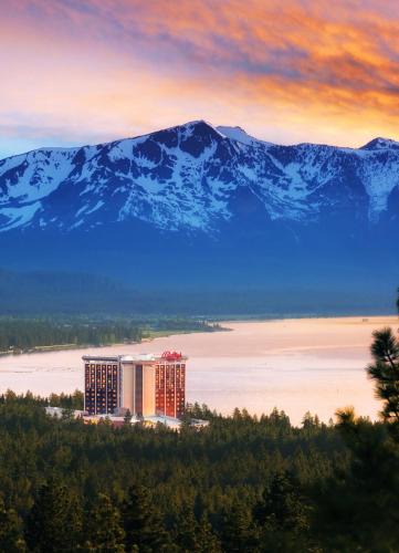 Stateline Resort | Bally's Lake Tahoe Casino Resort