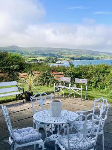 Ballygally Apartment | Ballygally Seaview and Garden Hideaway