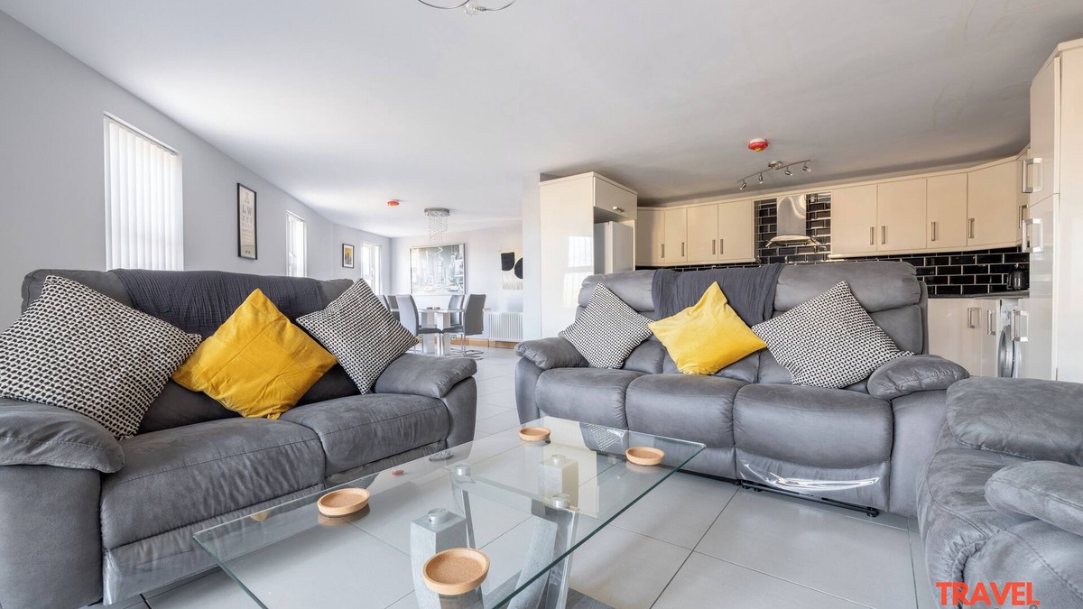 Ballygowan House | Ballygowan, Co. Down, Northern Ireland - Gourleys Hideout, 6 Guests - Contractors/Tourists/Relo